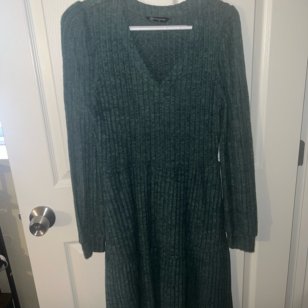 Dark Green Ribbed V-Neck Knit Dress